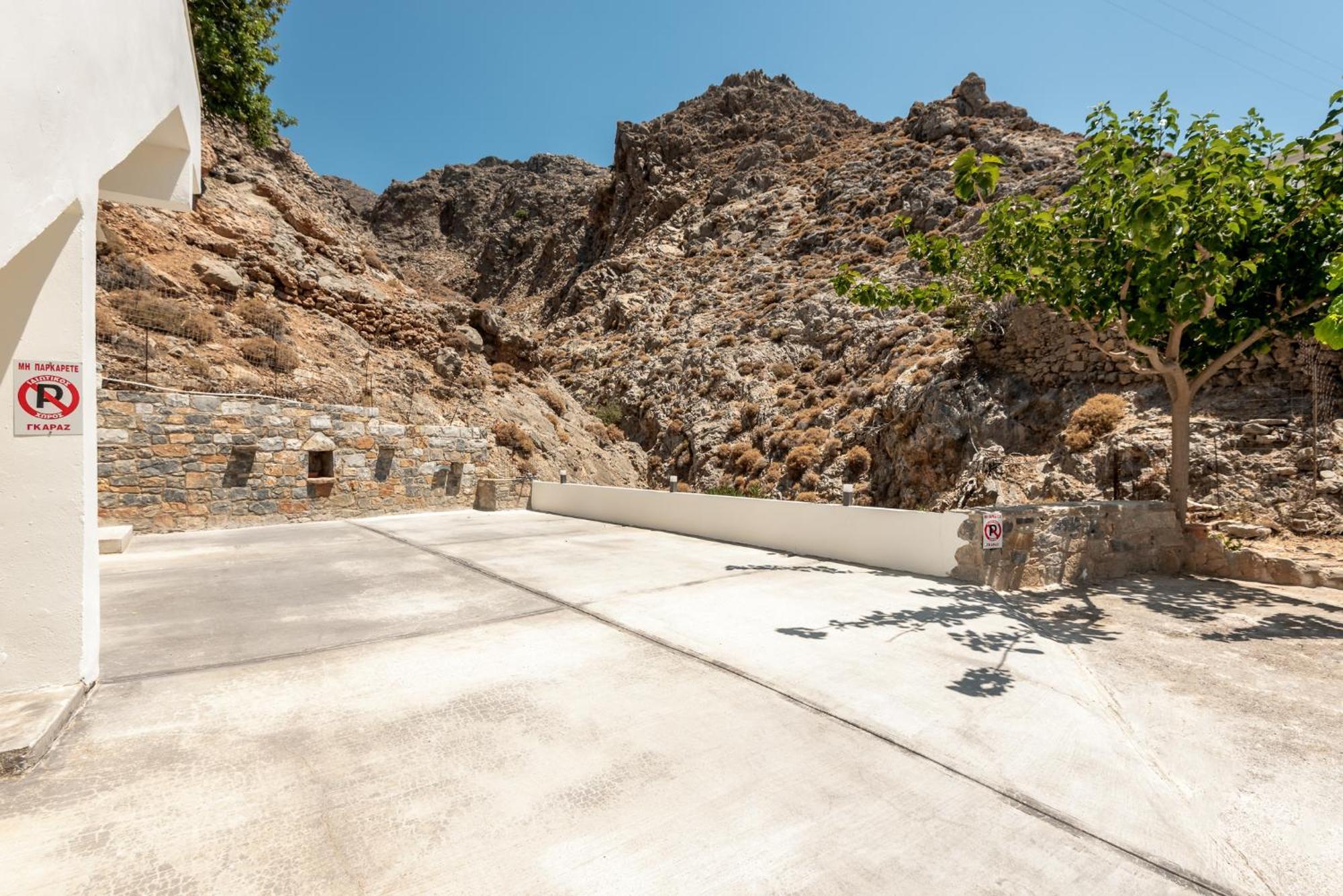 Cavros Residence ,In Chora Sfakion 'Construction 2024' Esterno foto