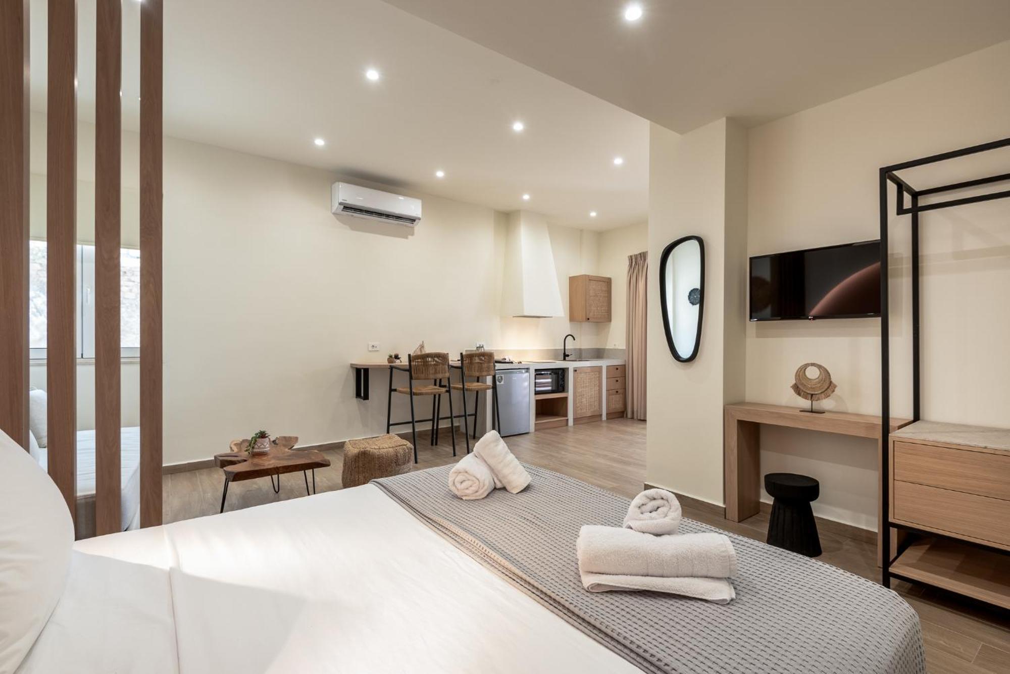 Cavros Residence ,In Chora Sfakion 'Construction 2024' Esterno foto