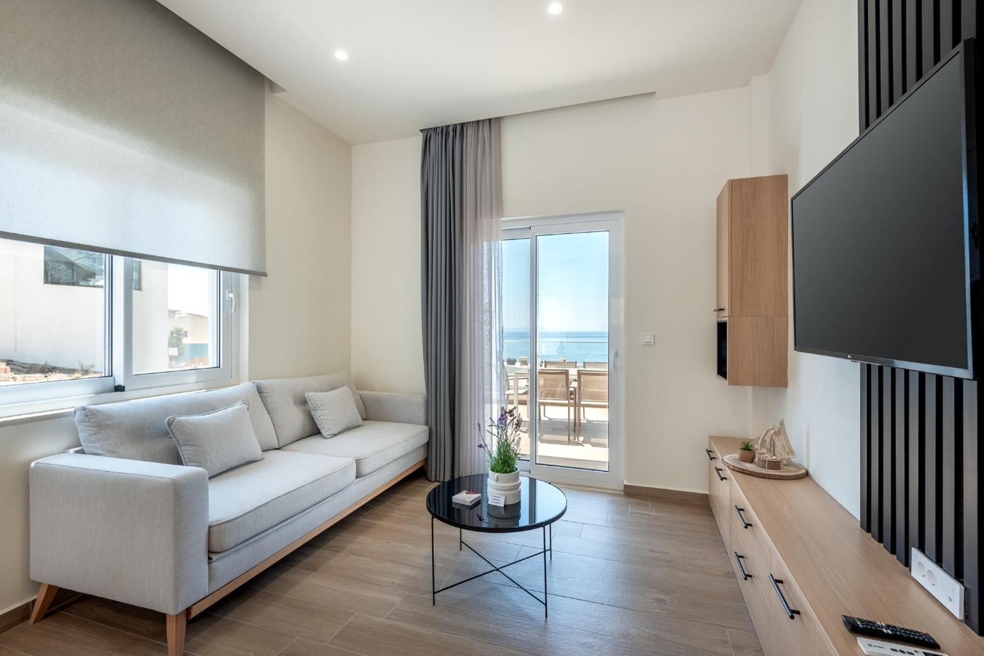 Cavros Residence ,In Chora Sfakion 'Construction 2024' Esterno foto